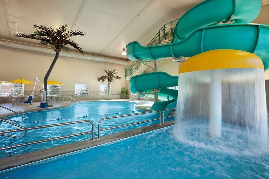 Country Inn & Suites By Radisson Bismarck Waterpark ภายนอก รูปภาพ
